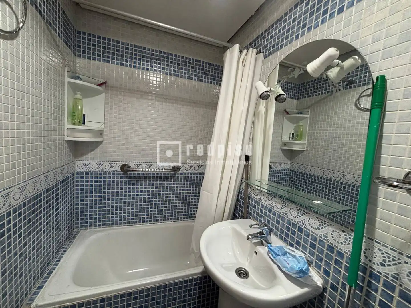 Bathroom of Flat for sale in Madrid  with Air Conditioner, Heating and Terrace