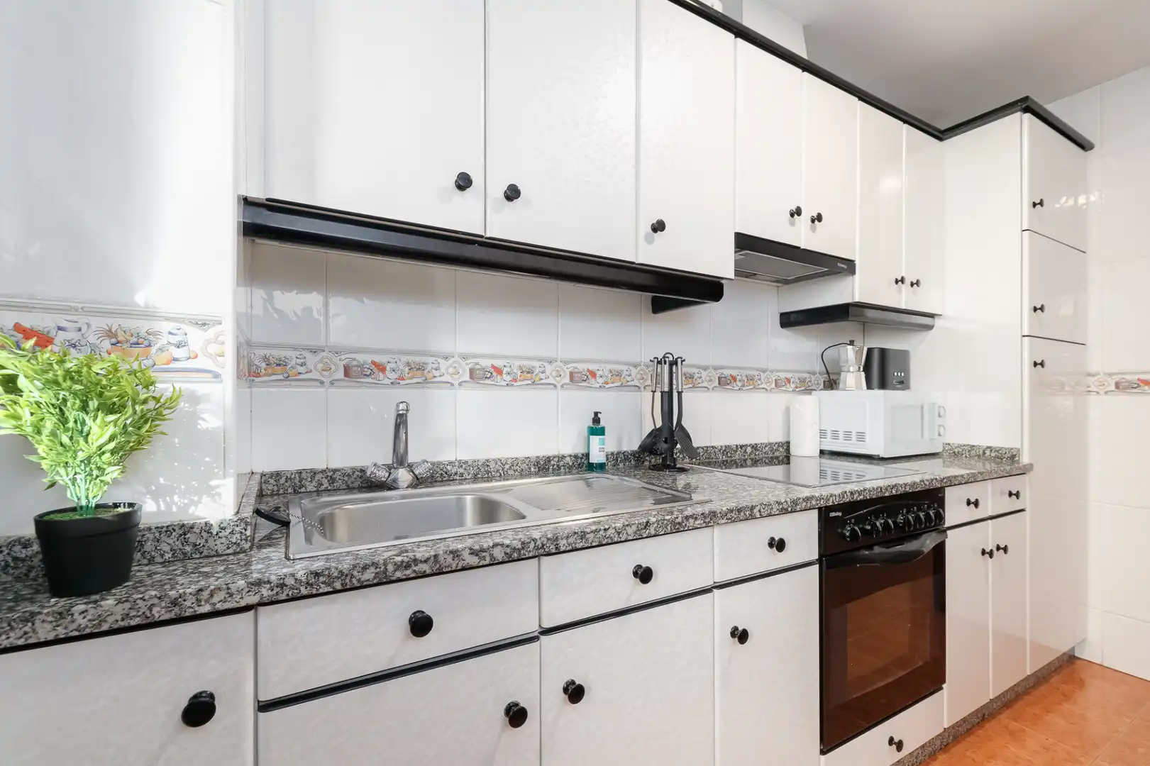 Cocina de Apartamento de alquiler en Cangas  con Calefacción, Parquet y Amueblado