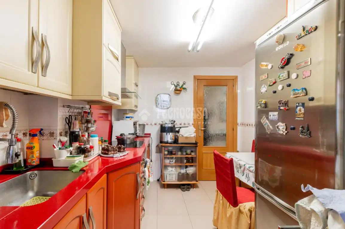 Cocina de Piso en venta en Madrid con Trastero y Amueblado