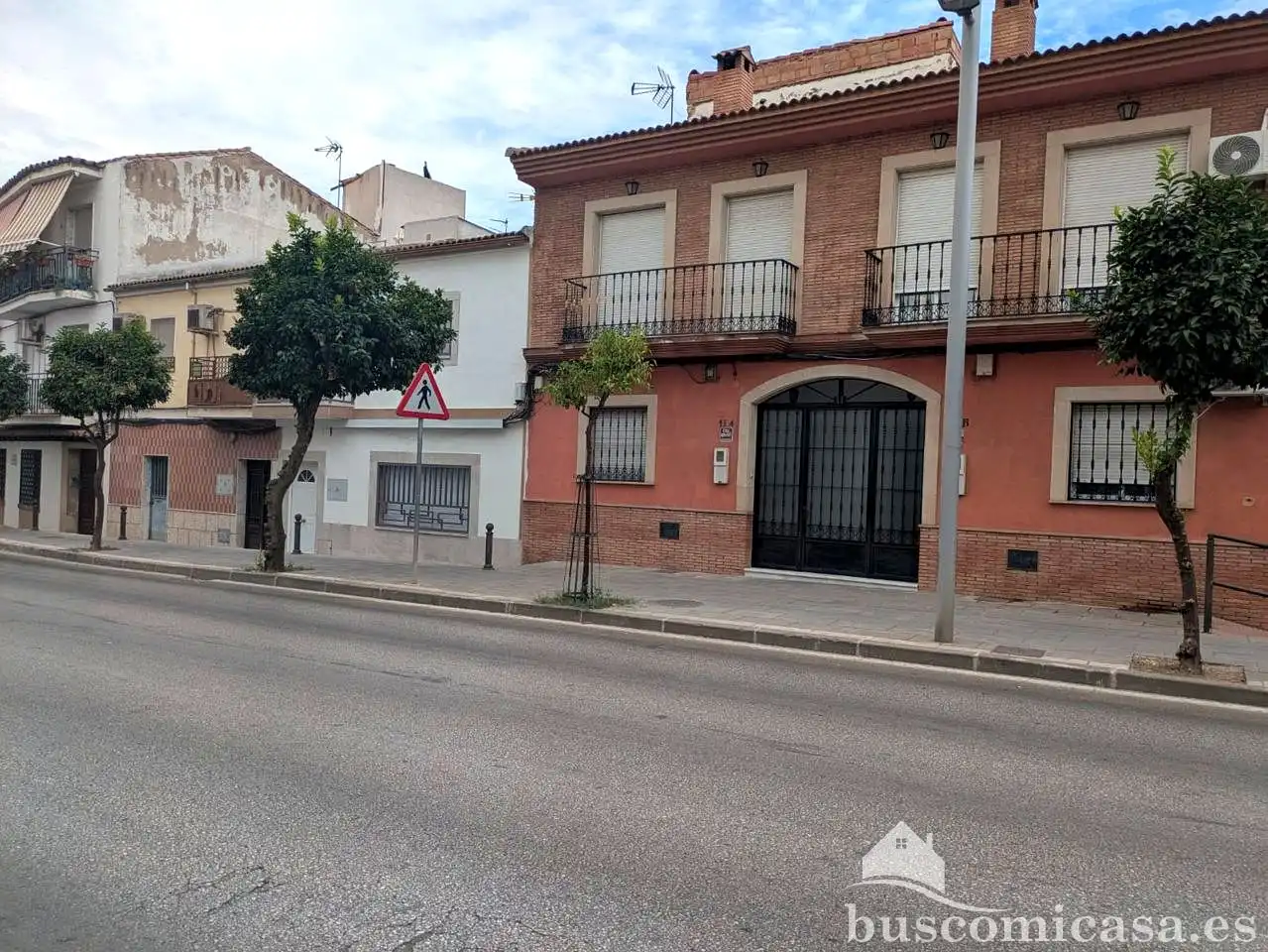 Vista exterior de Planta baja en venta en Linares con Balcón