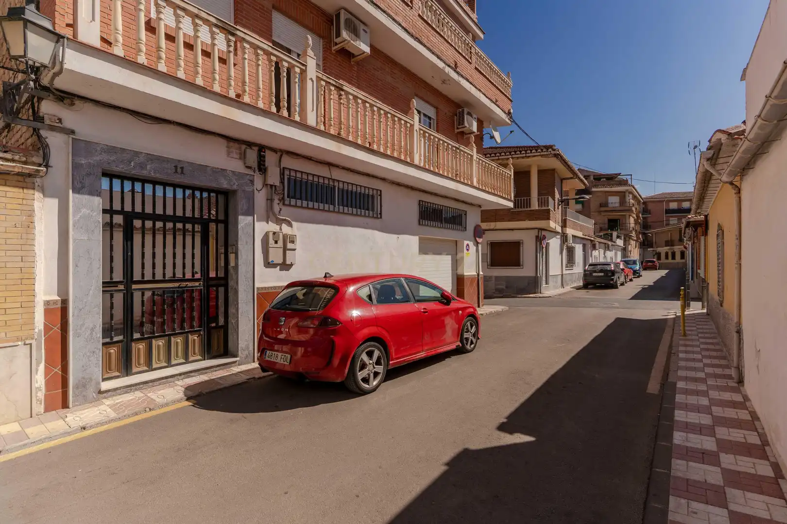 Vista exterior de Casa o xalet en venda en Avda. De los Ogíjares