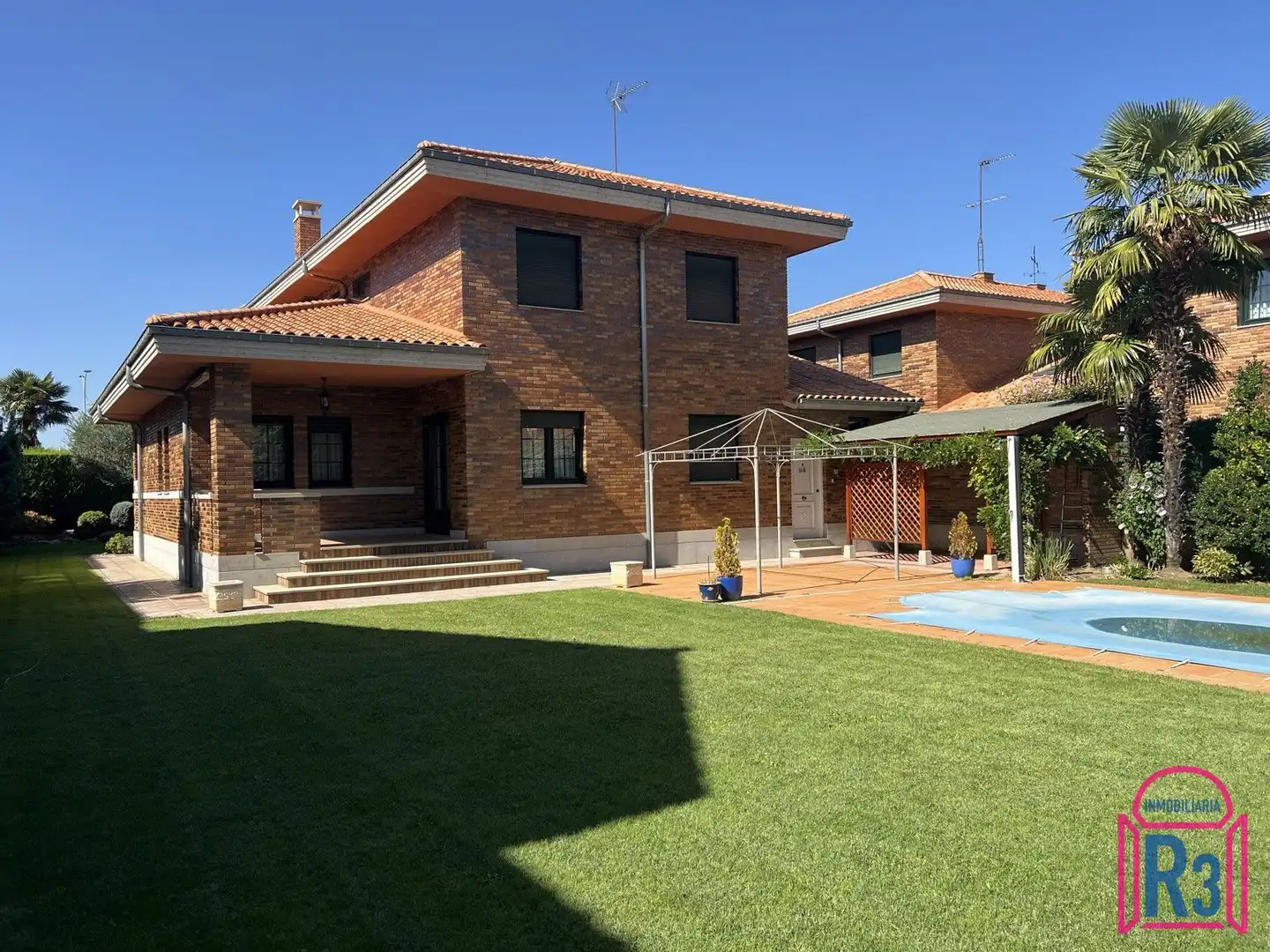 Xalet amb piscina en venda a Las Eras de Renueva