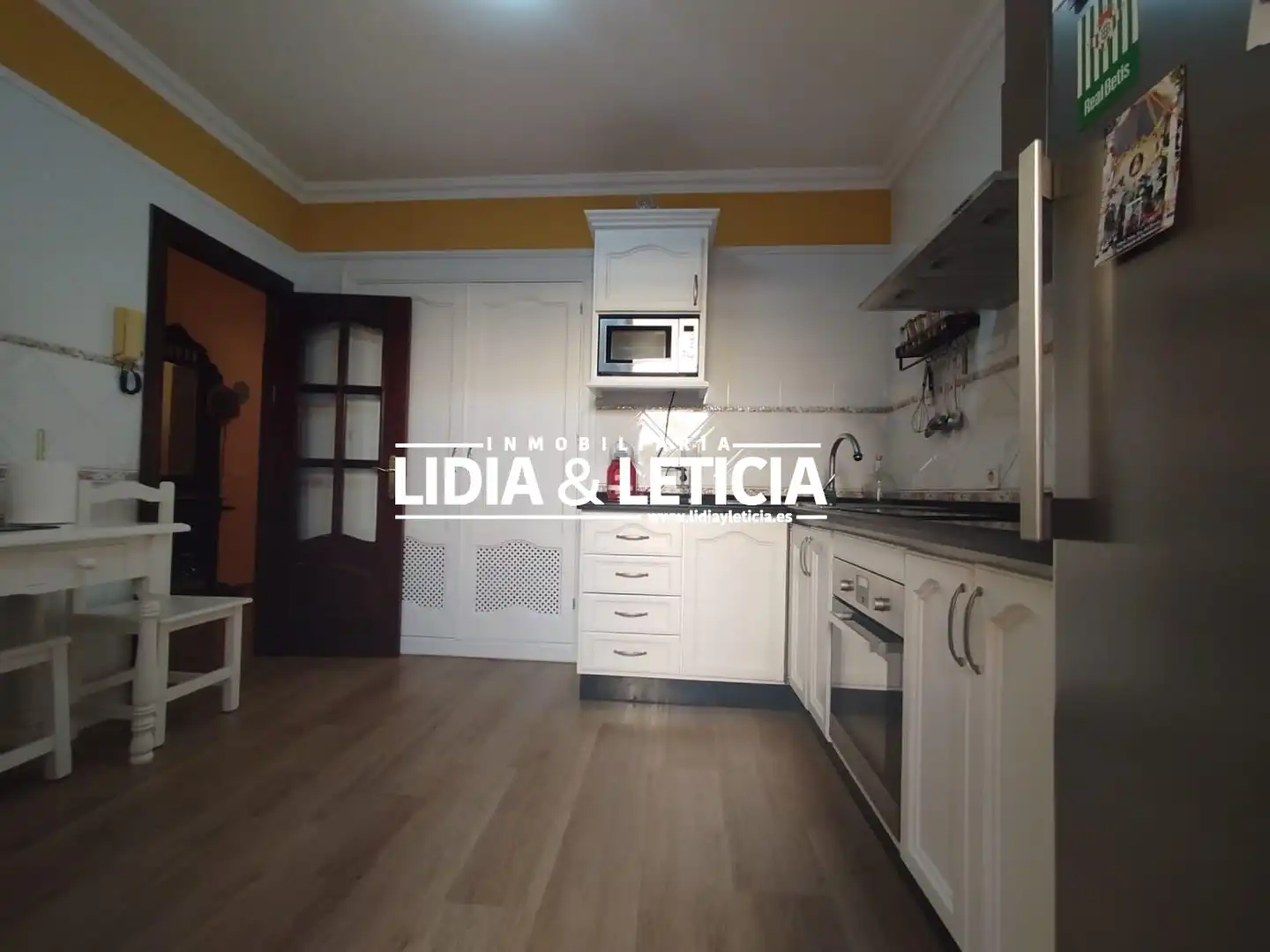 Cuina de Casa o xalet en venda en Alcalá de Guadaira amb Aire condicionat i Traster