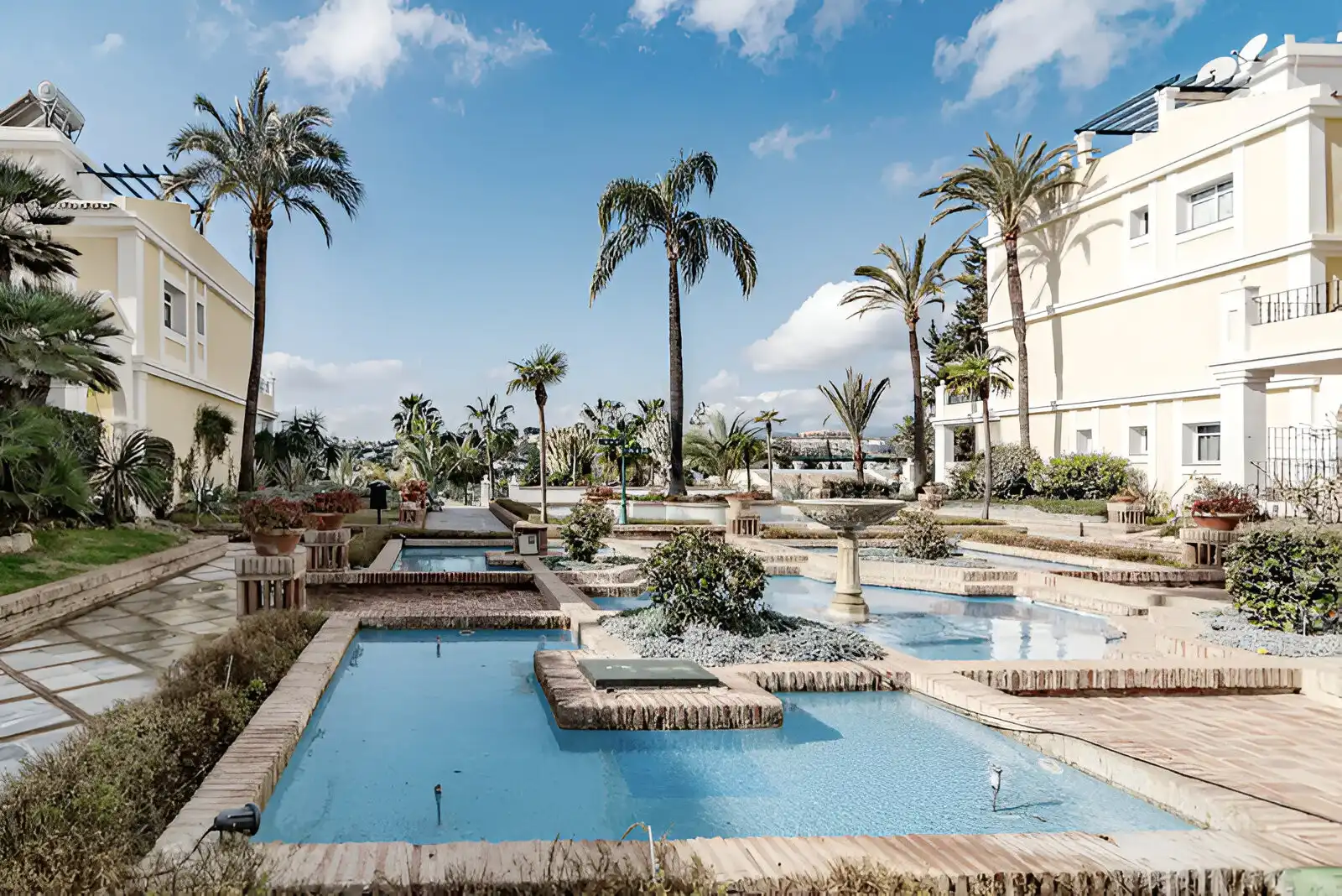 Àtic amb piscina en venda a Nueva Andalucía, imagen 3