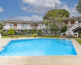 Swimming pool of House or chalet for sale in Sant Pol de Mar  with Air Conditioner, Heating and Private garden