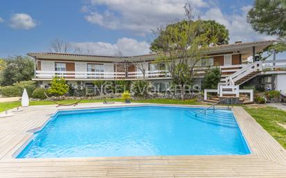 Piscina de Casa o xalet en venda en Sant Pol de Mar amb Aire condicionat, Calefacció i Jardí privat