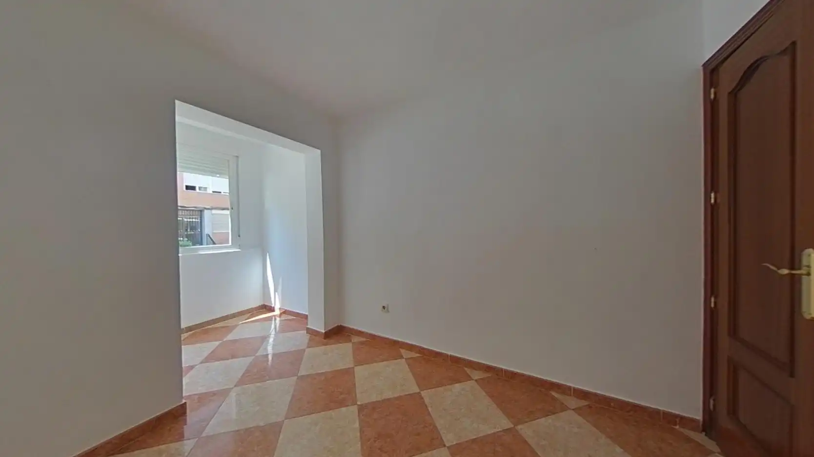Habitación de Piso en venta en Madrid con Calefacción