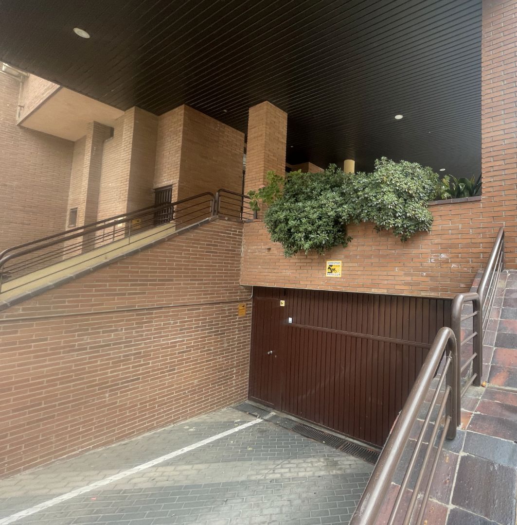 Exterior view of Flat for sale in  Madrid Capital  with Air Conditioner, Heating and Parquet flooring