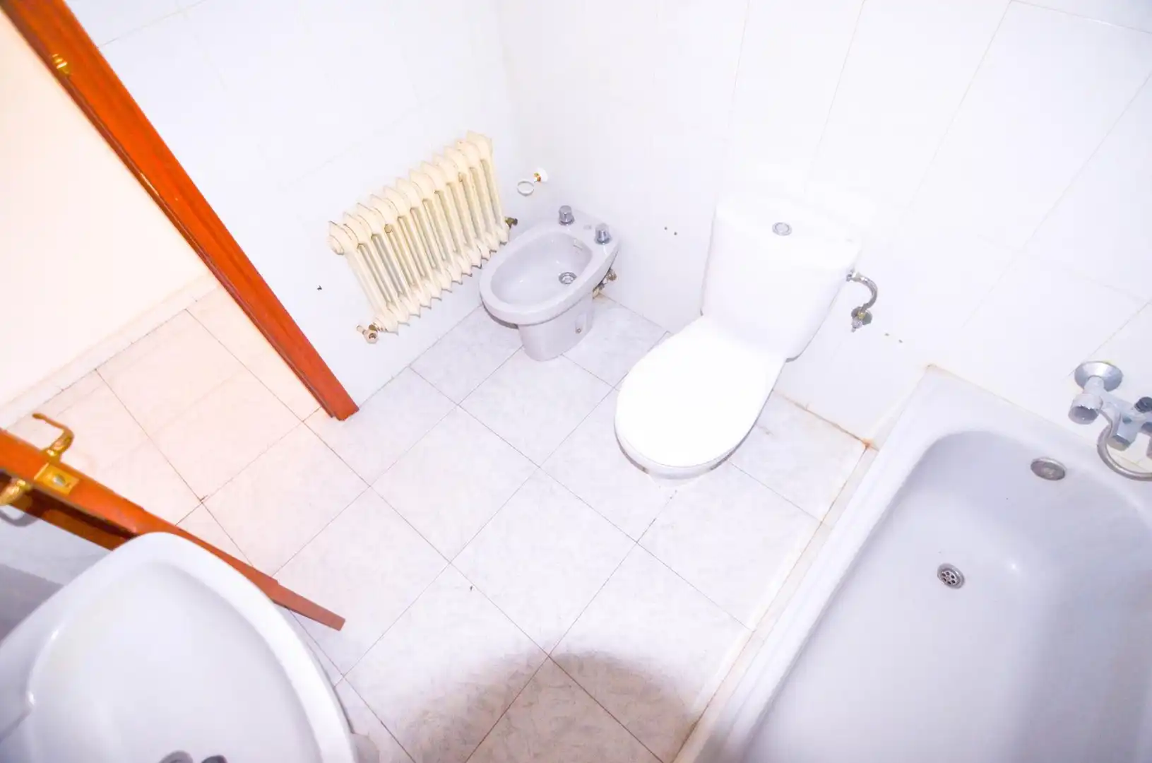 Bany de Pis en venda en La Fuente de San Esteban  amb Calefacció