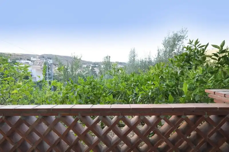 Casa rústica amb jardí en venda a Villamena, imagen 4