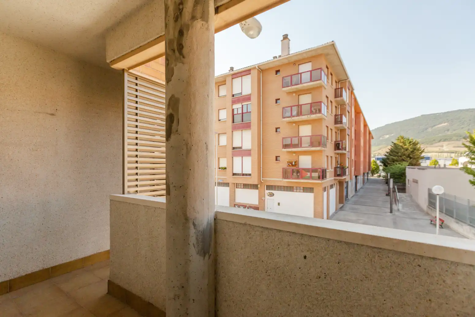Vista exterior de Pis en venda en  Pamplona / Iruña amb Calefacció, Parquet i Terrassa
