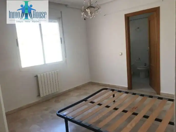 Schlafzimmer von Maisonette zum Verkauf in Albacete mit Klimaanlage, Heizung und Terrasse
