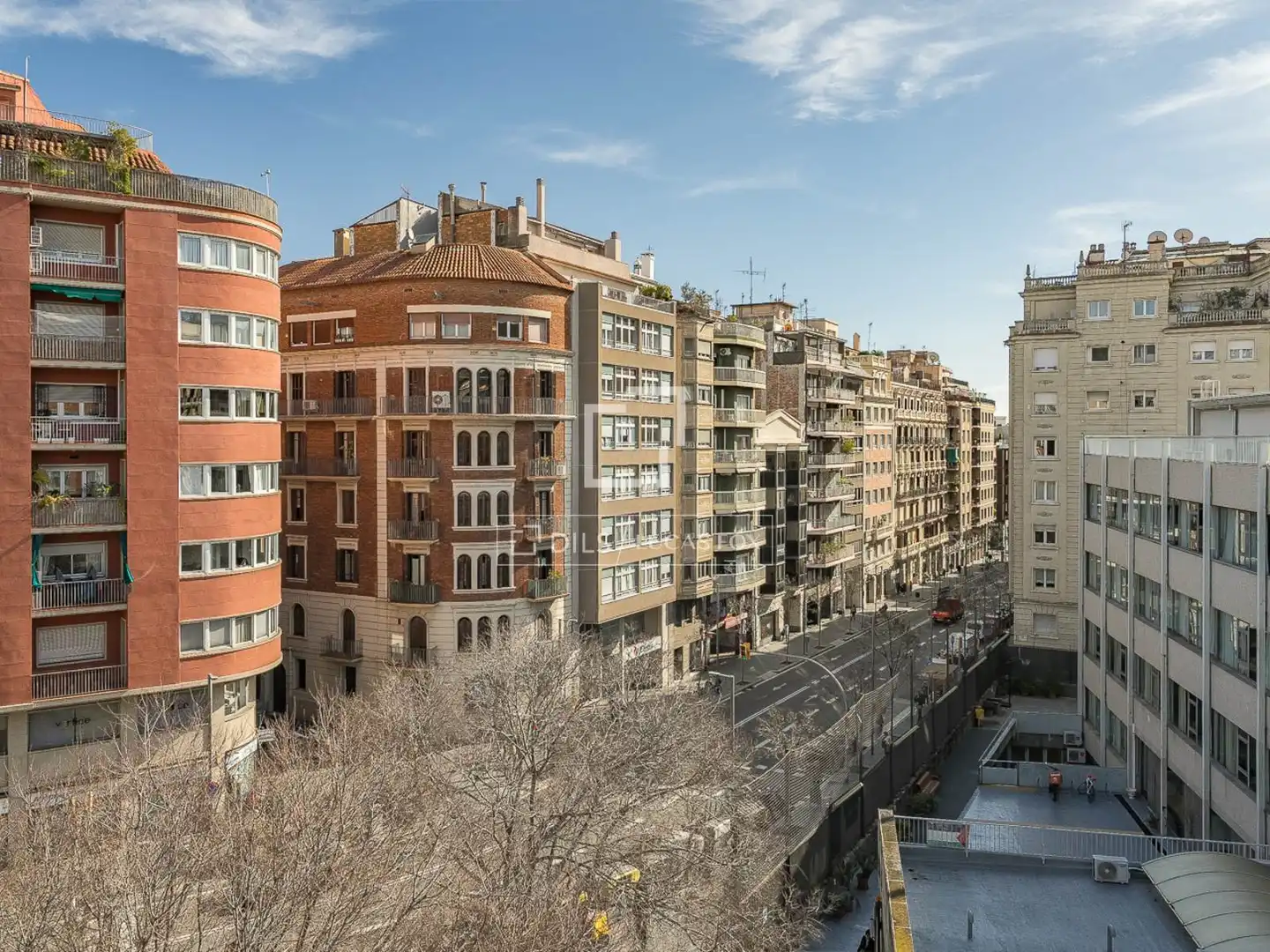 Außenansicht von Dachboden zum Verkauf in Barcelona mit Klimaanlage, Heizung und Schwimmbad