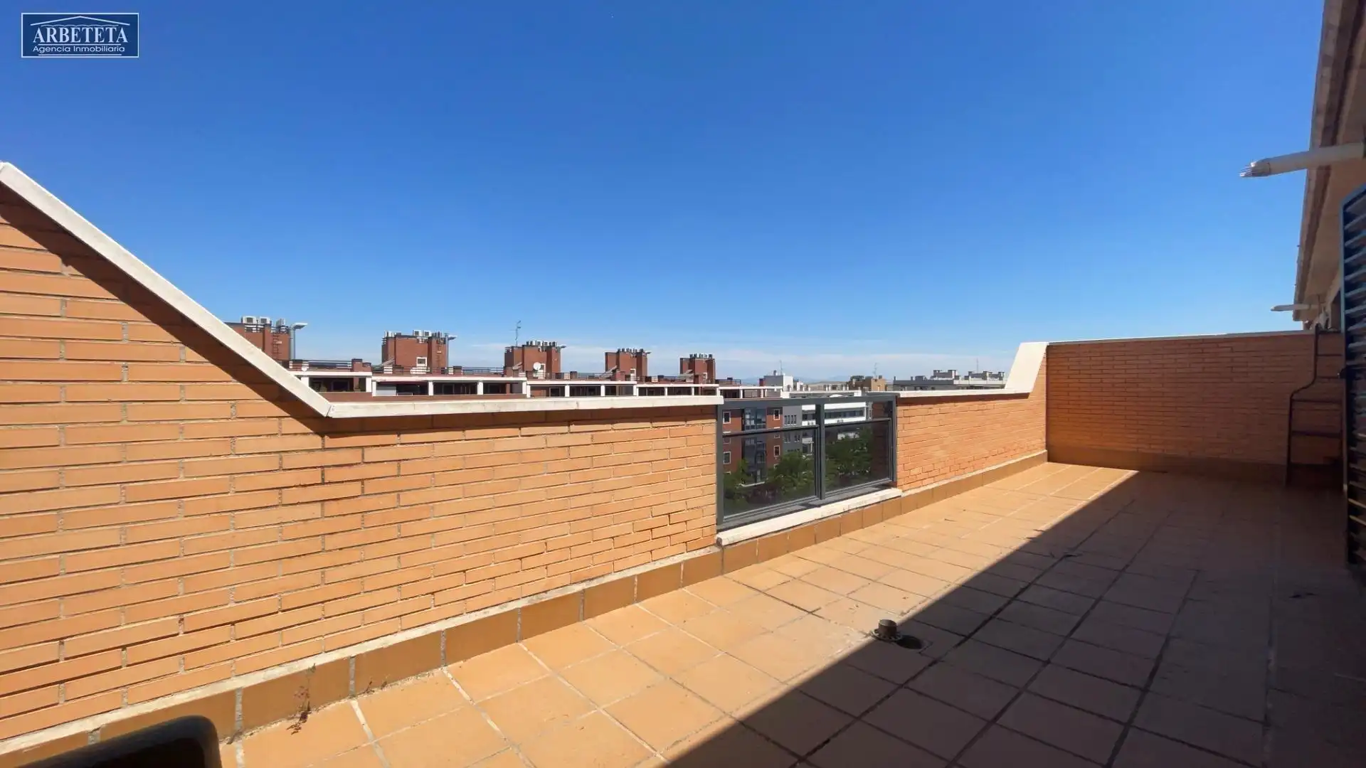 Terraza de Ático en venta en Guadalajara con Calefacción, Terraza y Trastero