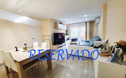 Living room of Flat for sale in Humanes de Madrid  with Air Conditioner, Heating and Terrace