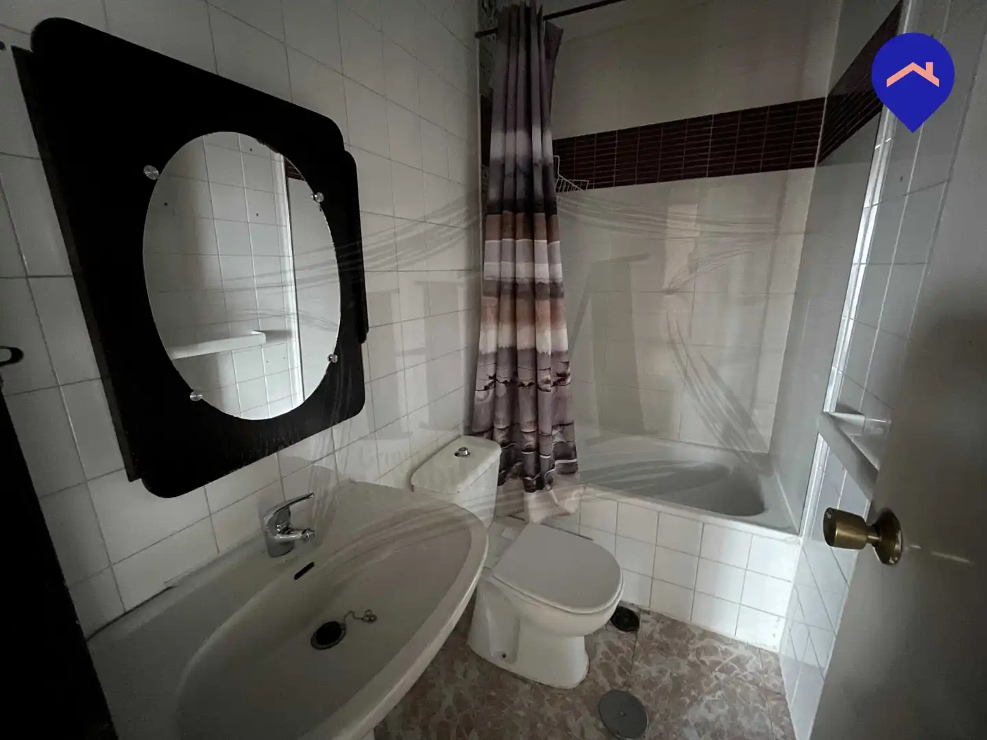 Bathroom of Flat for sale in Madrid  with Heating, Terrace and Balcony