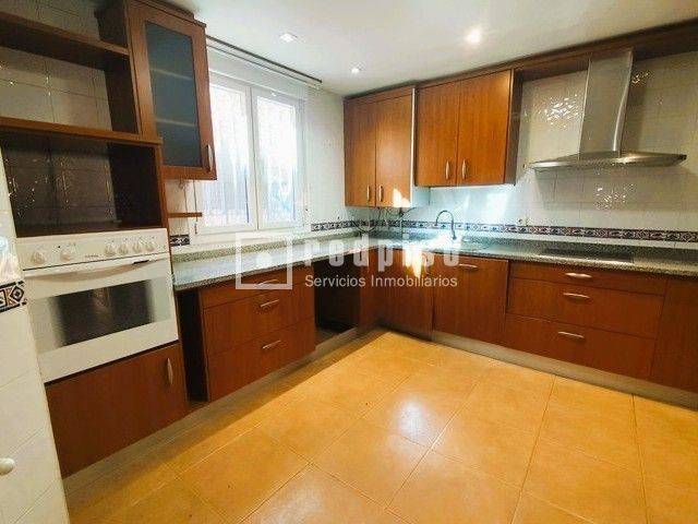 Casa-chalet en Alquiler en Aguas Vivas