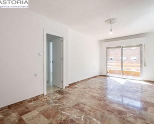 Flat for sale in  Granada Capital  with Air Conditioner, Heating and Parquet flooring