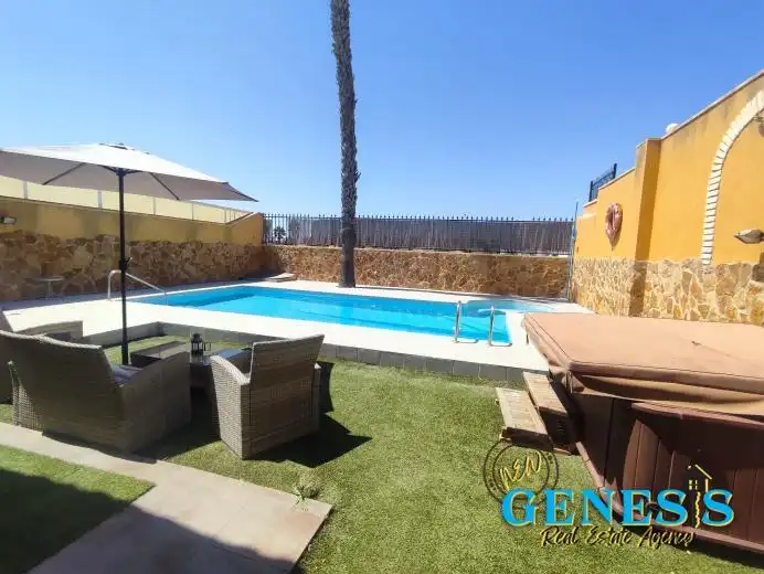 Doppelhaushälfte mit Terrasse zum Verkauf in Calle Sol Poniente 7B, imagen 2