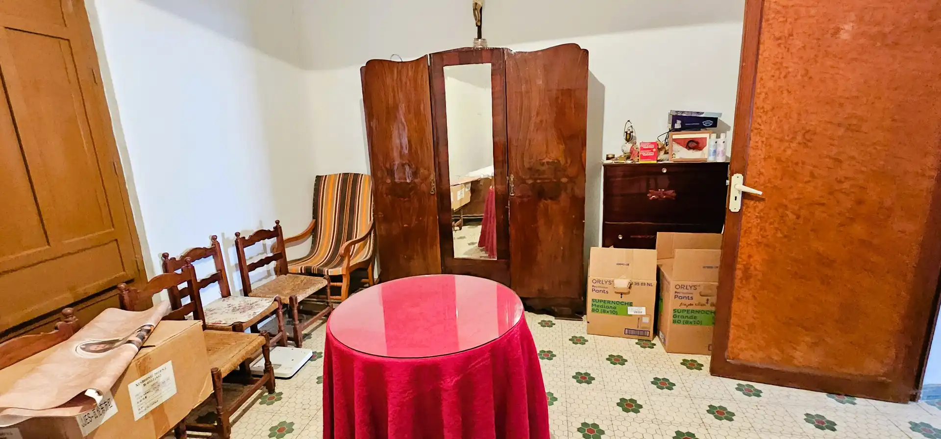 Habitación de Casa adosada en venta en Totana con Terraza, Trastero y Amueblado