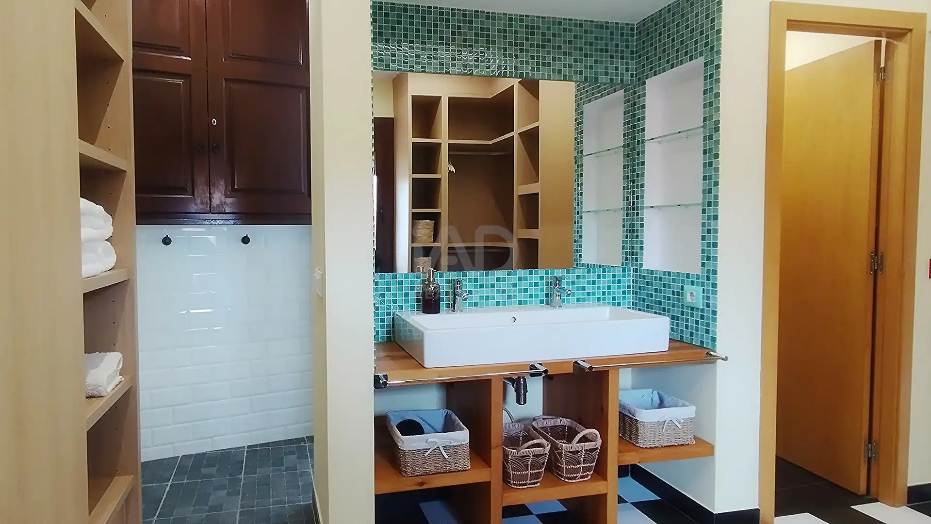 Bathroom of Houses for sale in Altafulla  with Air Conditioner, Terrace and Swimming Pool