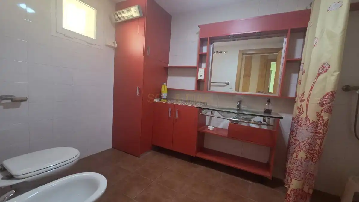 Bany de Casa o xalet en venda en Pizarra amb Terrassa i Moblat