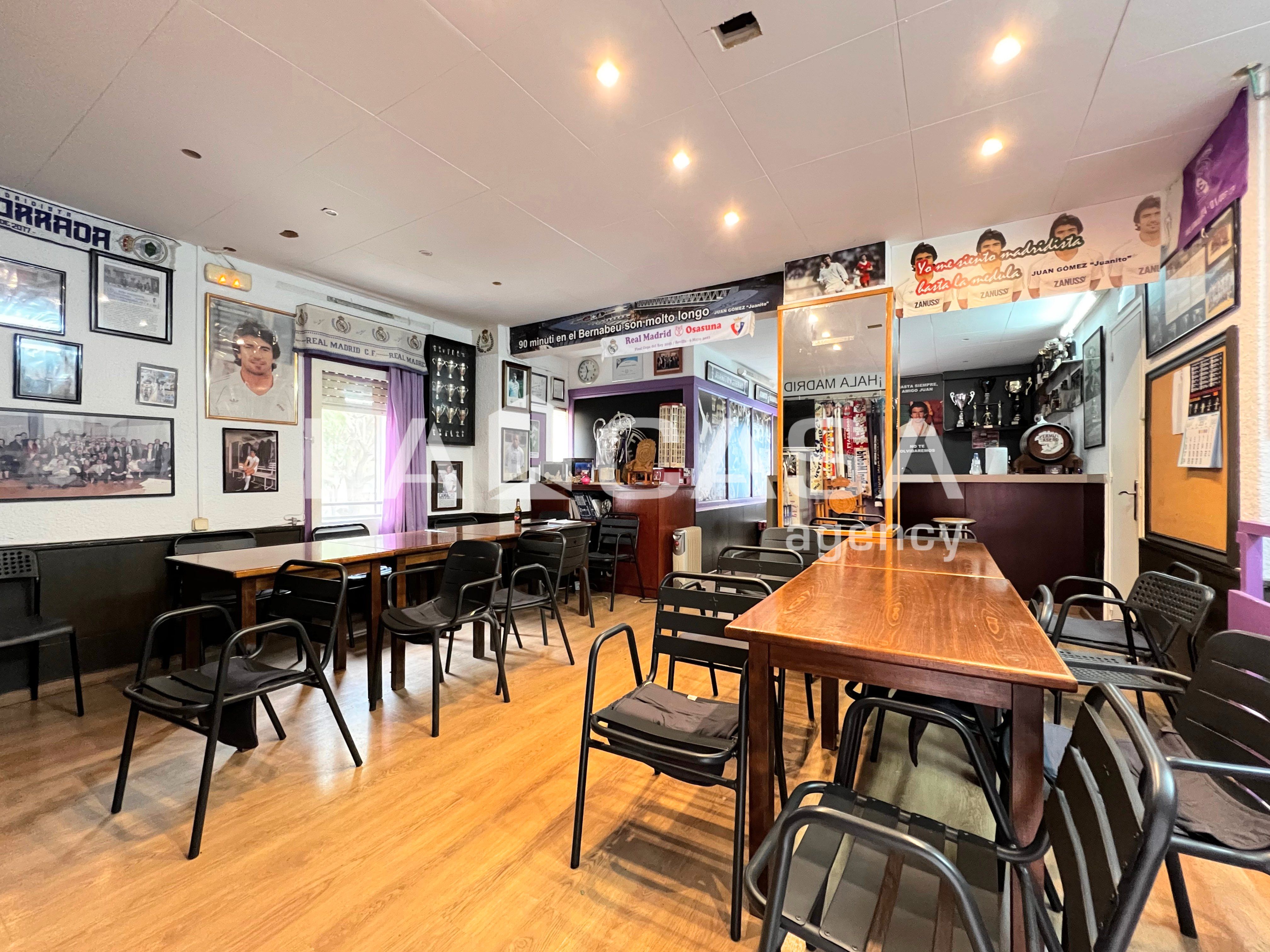 Premises for sale in  Barcelona Capital