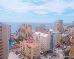 Vista exterior de Apartament en venda en Fuengirola amb Aire condicionat, Calefacció i Terrassa