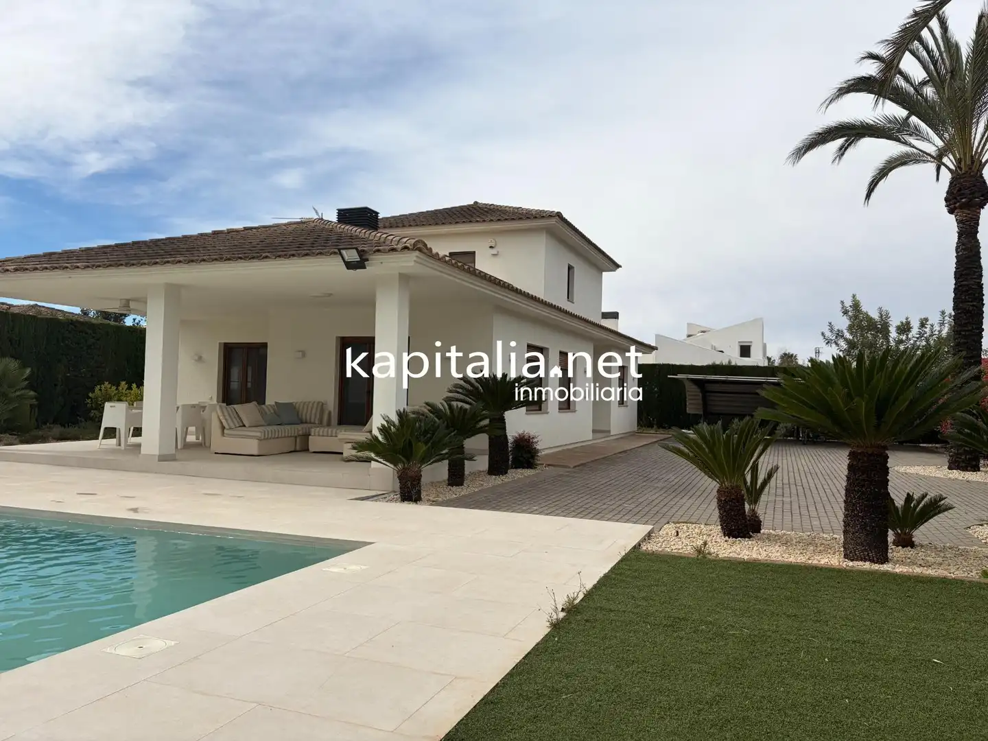 Vista exterior de Casa o xalet en venda en Ontinyent amb Aire condicionat, Calefacció i Jardí privat