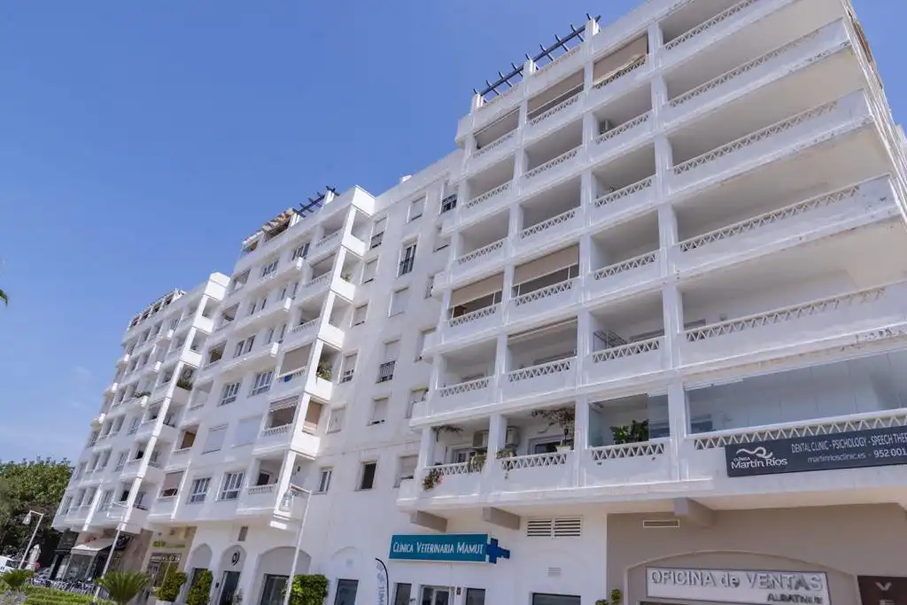 Apartament amb piscina en venda a Nueva Andalucía, imagen 17