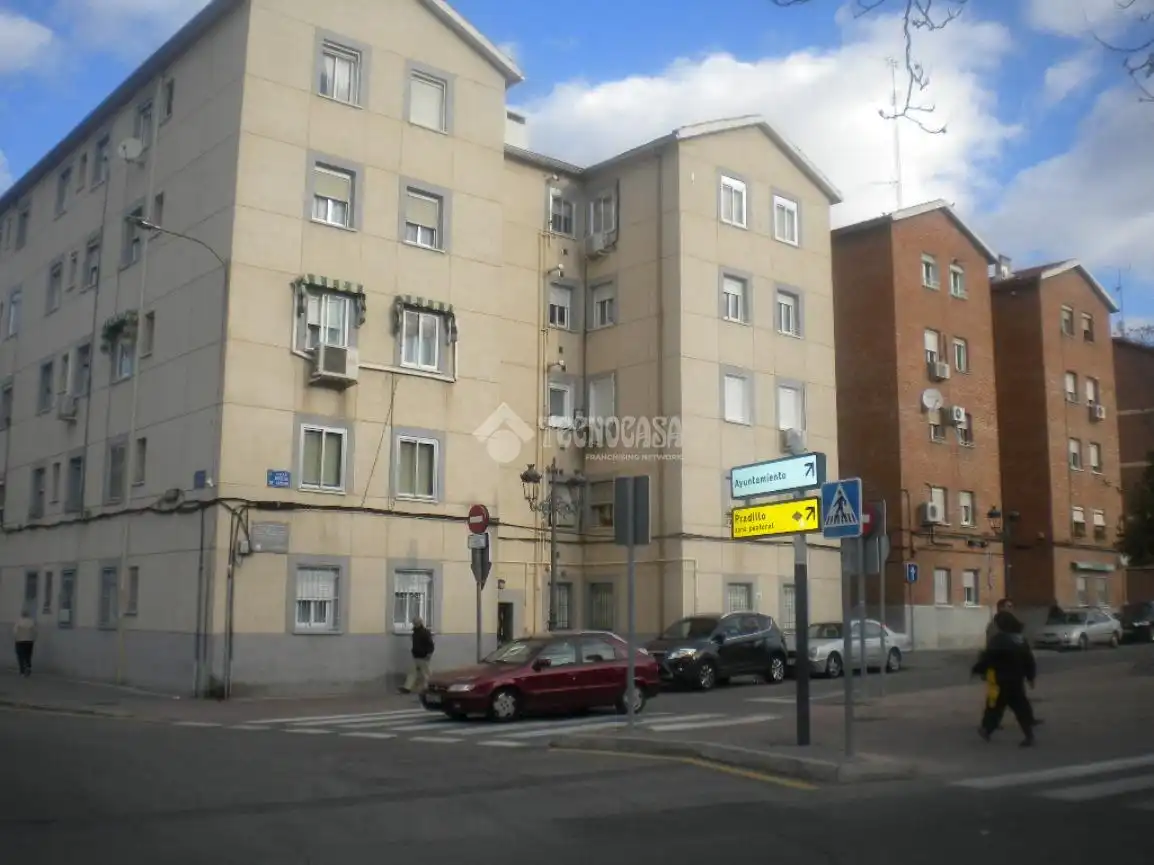 Vista exterior de Piso en venta en Móstoles con Aire acondicionado y Calefacción