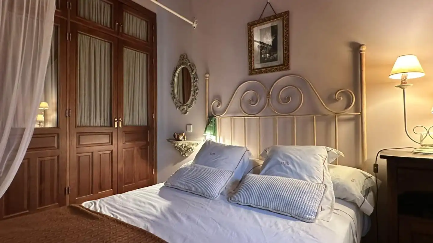 Dormitori de Casa o xalet en venda en Mombeltrán, Ávila