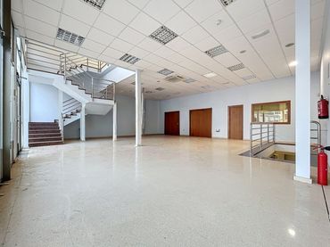 Locale commerciale in vendita a La Nucia Pueblo