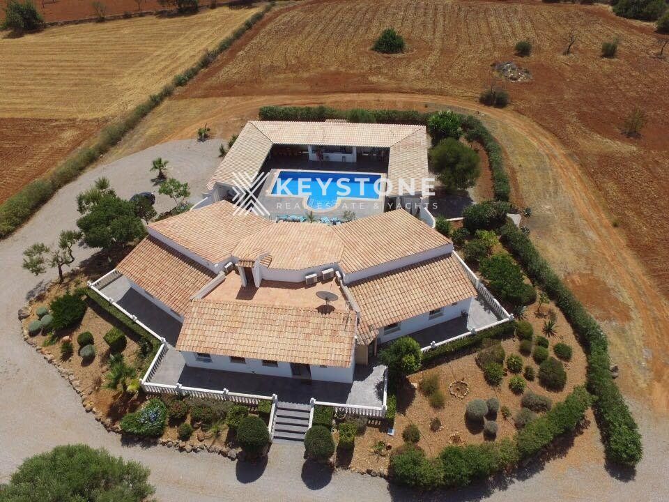 Vista exterior de Casa o xalet en venda en Llucmajor amb Aire condicionat, Calefacció i Terrassa