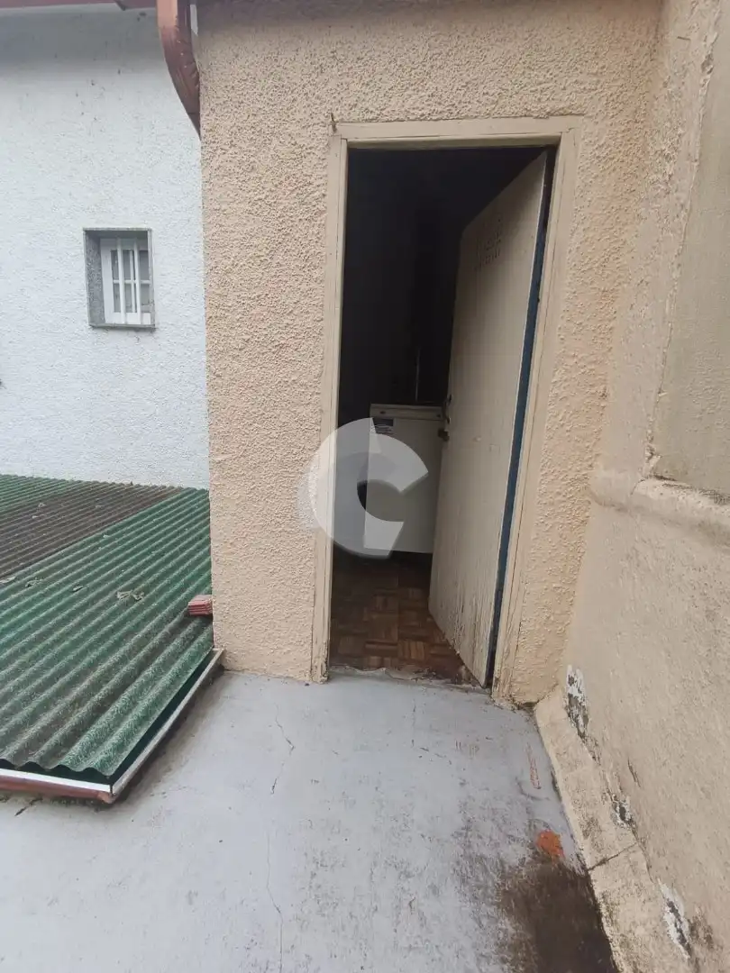 Casa adosada en venta en Ourense Capital  con Calefacción, Jardín privado y Trastero