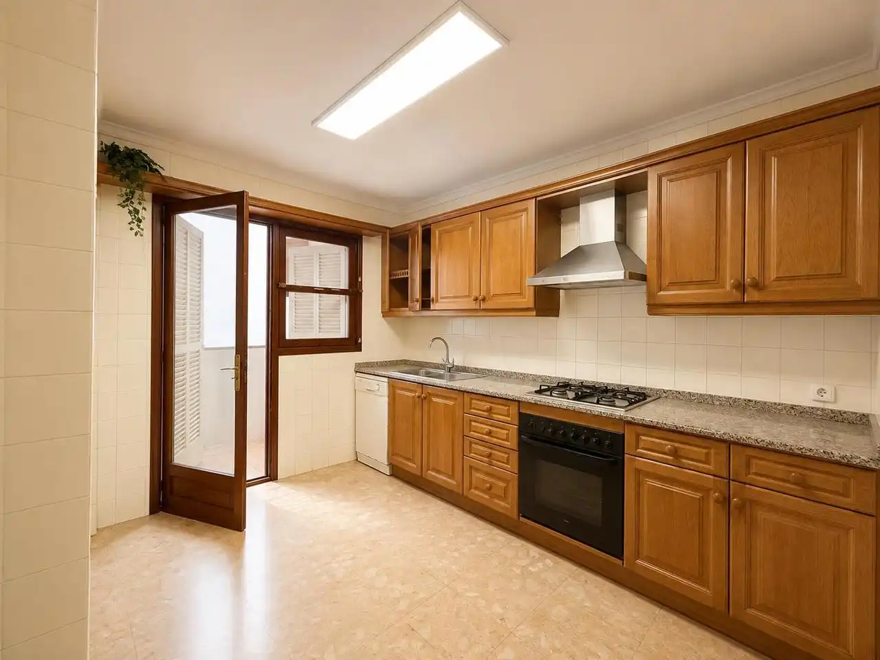 Cocina de Piso en venta en  Palma de Mallorca con Terraza y Balcón