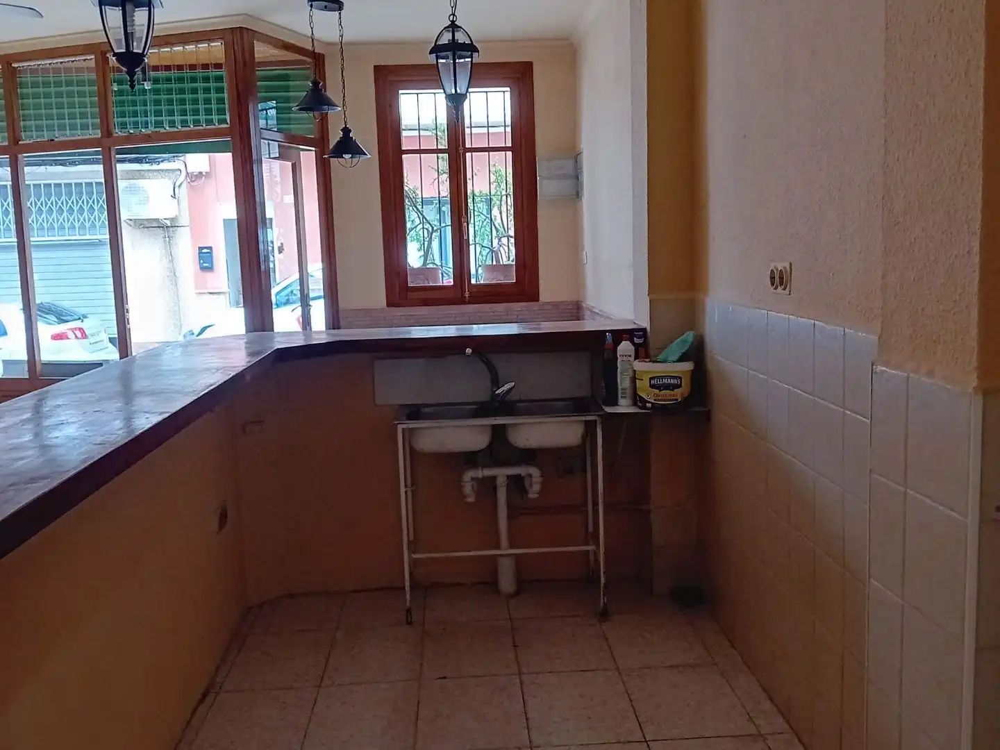 Küche von Geschaftsraum zum Verkauf in Moraira mit Klimaanlage und Heizung