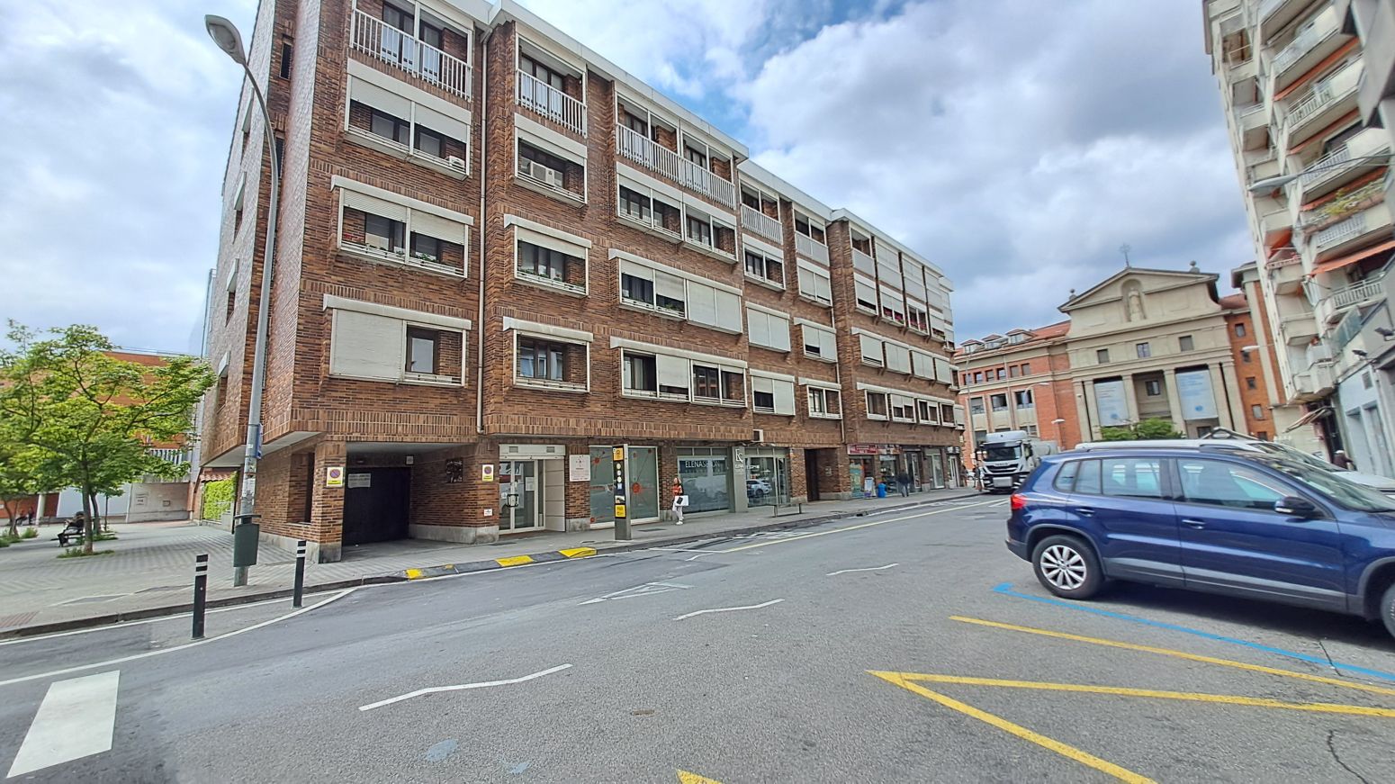 Vista exterior de Garatge de lloguer en  Pamplona / Iruña