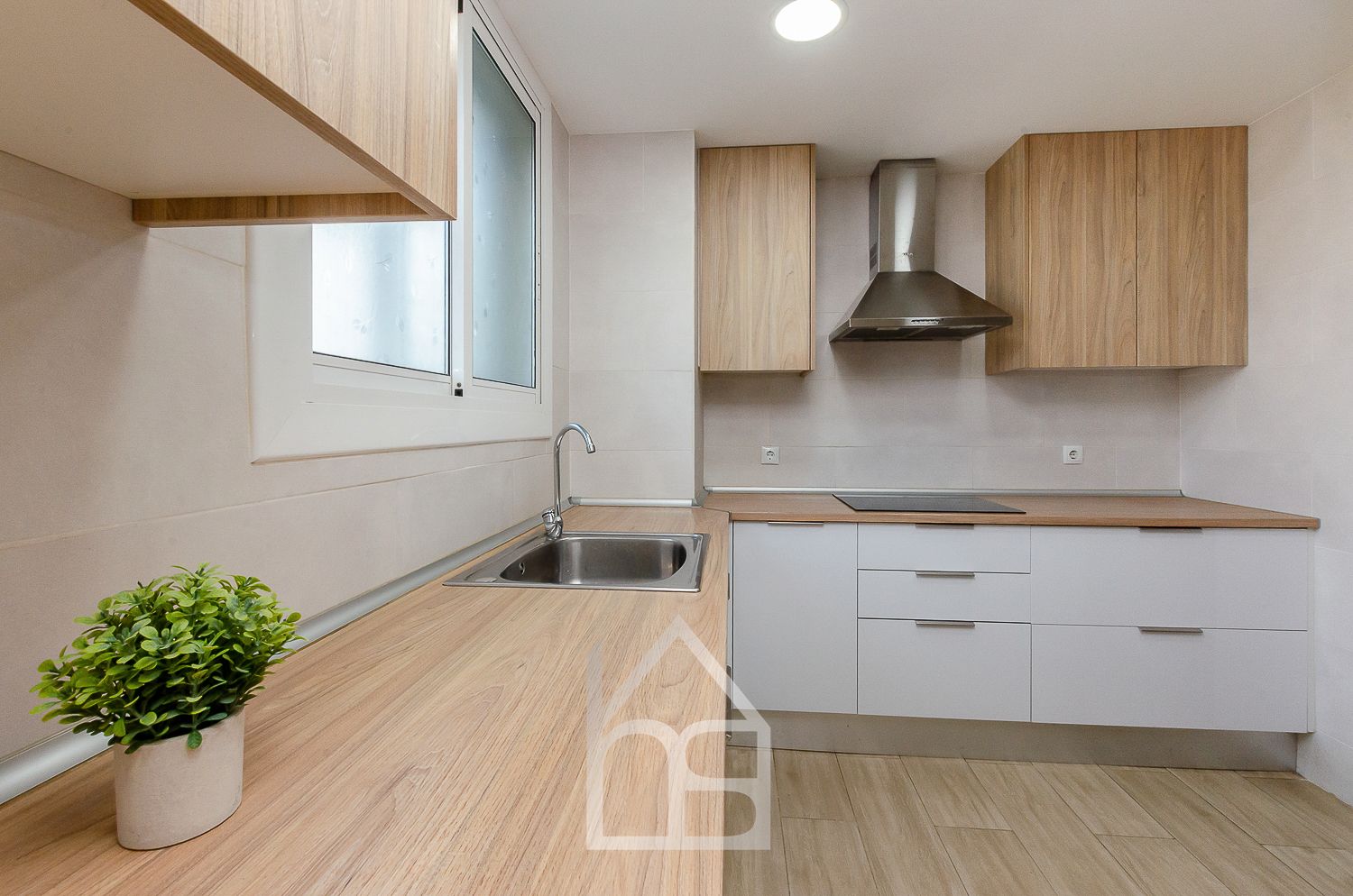 Kitchen of Flat for sale in Cornellà de Llobregat  with Heating