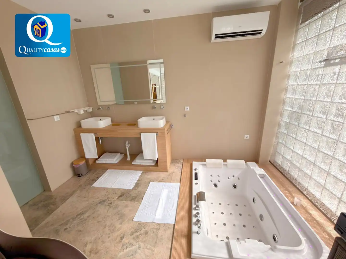 Baño de Casa o chalet en venta en Busot con Aire acondicionado, Calefacción y Terraza