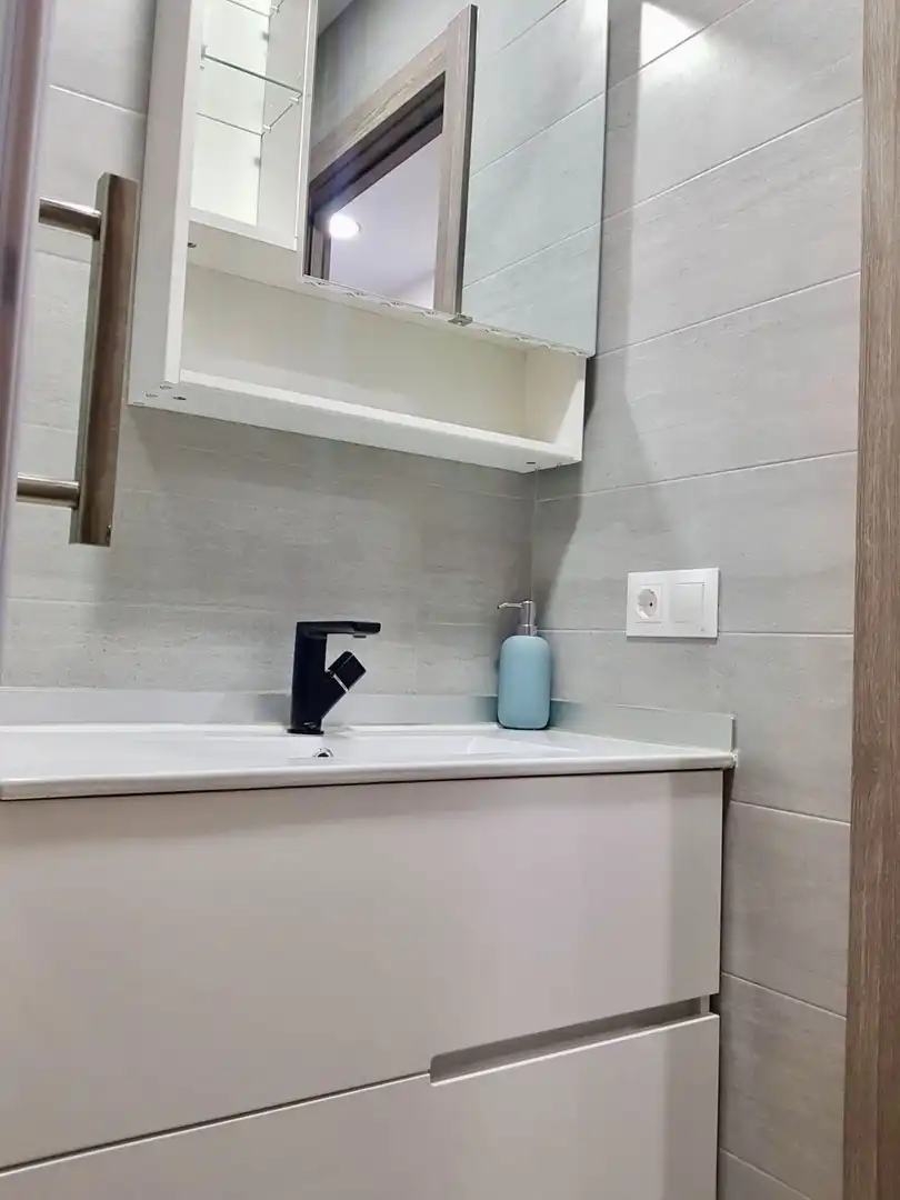 Baño de Piso en venta en Málaga con Aire acondicionado y Amueblado