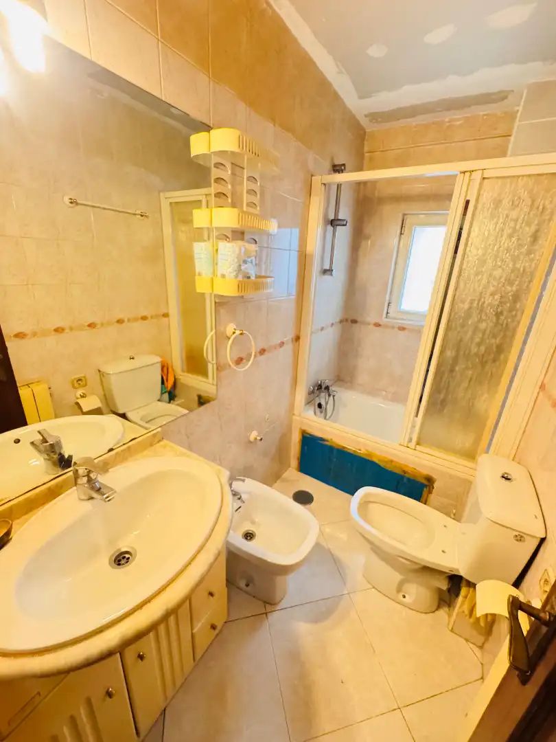 Bathroom of Flat for sale in Valladolid Capital  with Heating, Terrace and Furnished