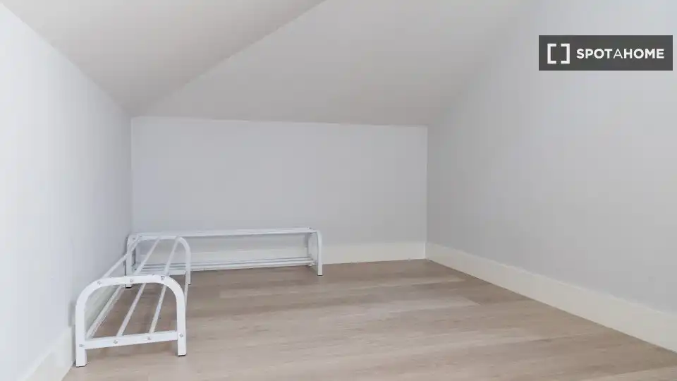 Zimmer in Guindalera