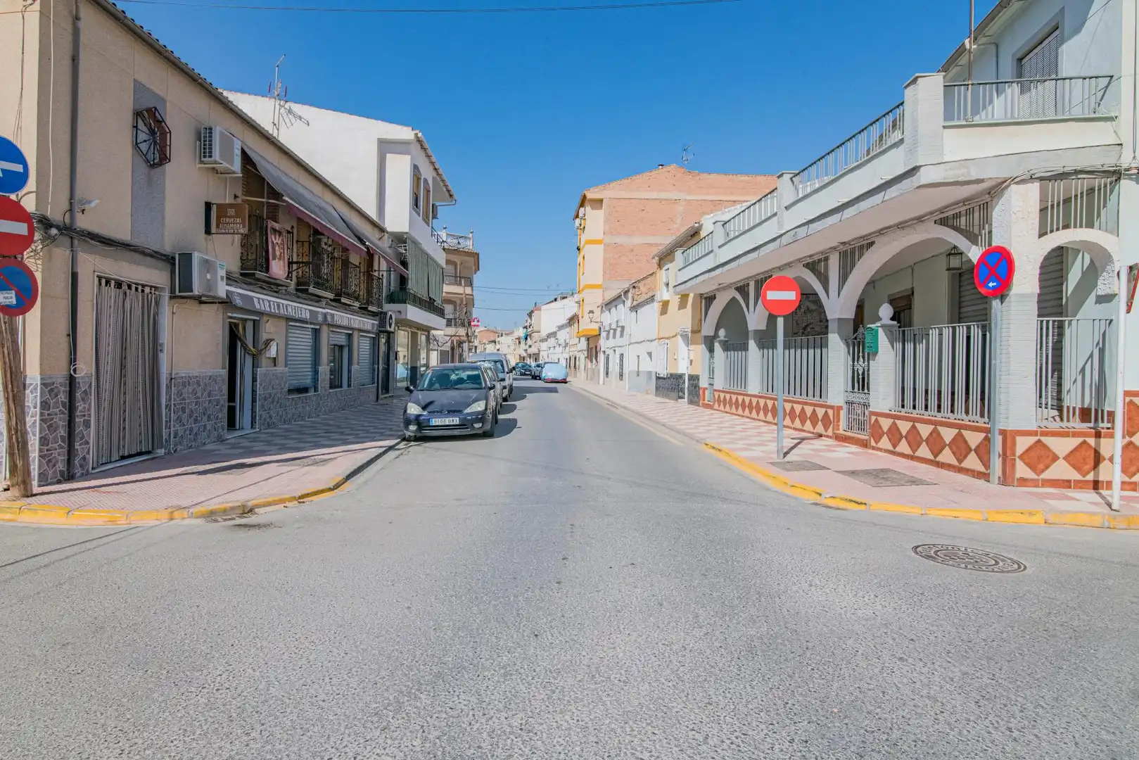 Exterior view of Commercial properties for sale in Huétor Tájar  with Air Conditioner and Furnished