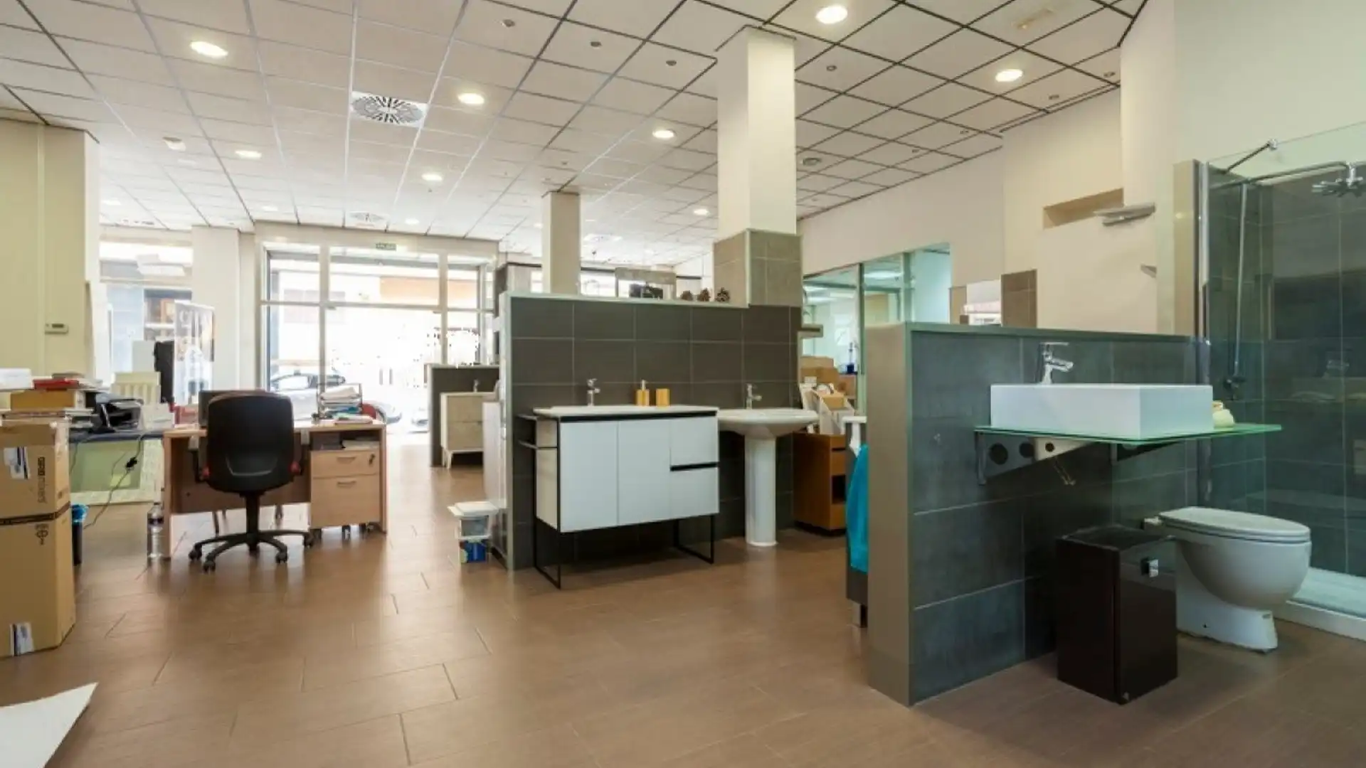 Premises for sale in  Zaragoza Capital  with Air Conditioner