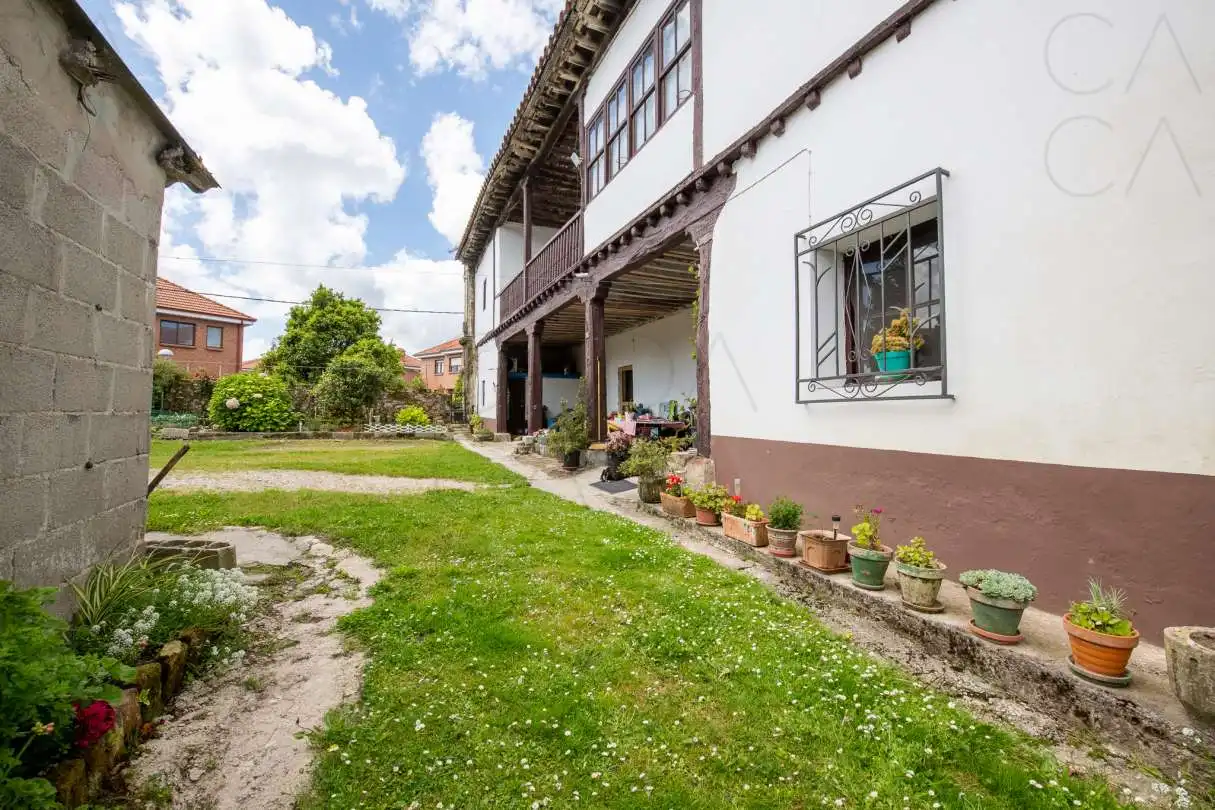 Vista exterior de Casa o chalet en venta en Reocín con Calefacción, Jardín privado y Terraza
