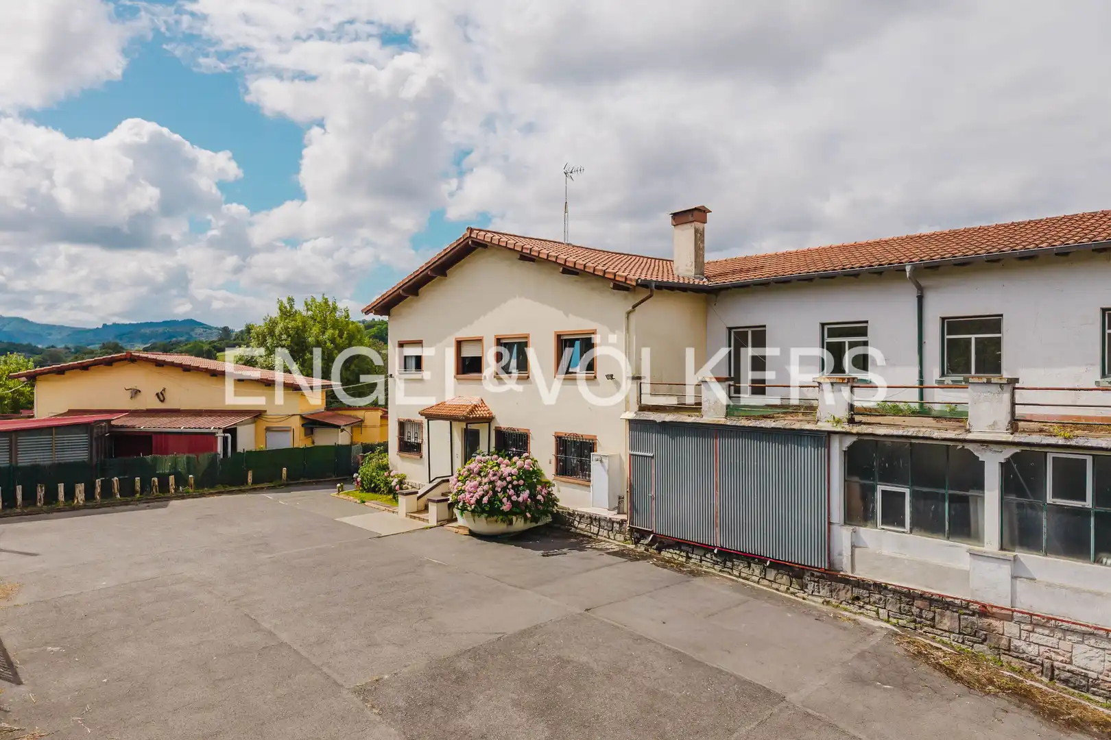 Exterior view of Houses for sale in Donostia - San Sebastián   with Air Conditioner, Heating and Private garden