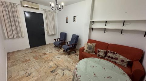 ESTUDIO DE PLANTA BAJA DE DOS DORMITORIOS EN LA ALGABA (SEVILLA)