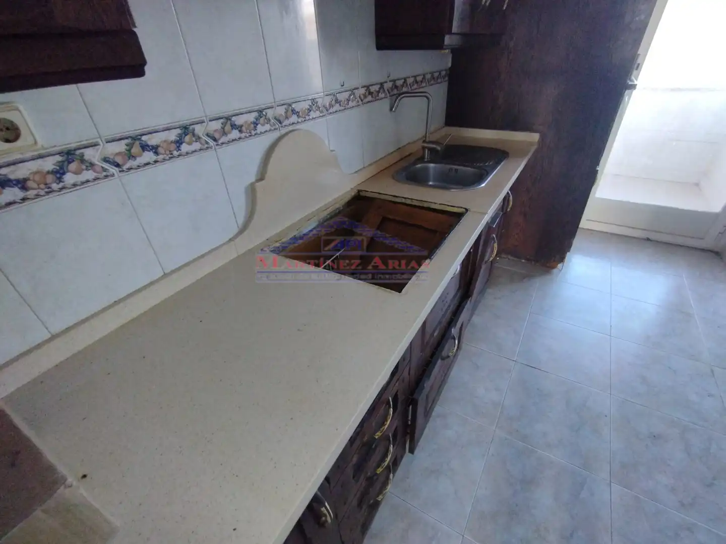 Cocina de Piso en venta en Linares con Terraza y Balcón