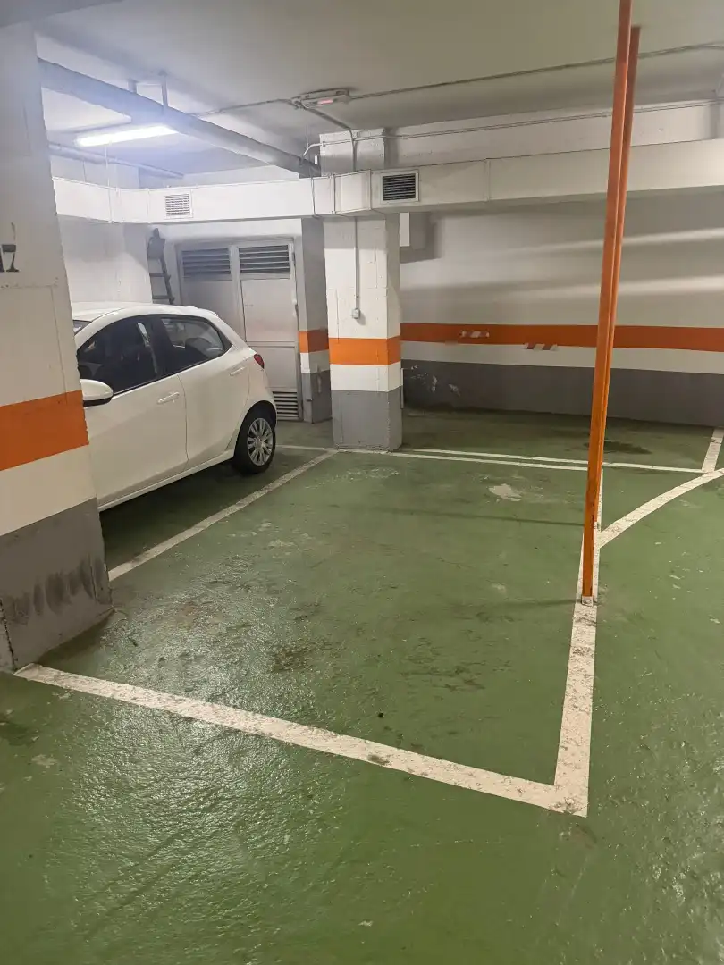 Aparcament de Garatge de lloguer en Santiago de Compostela 